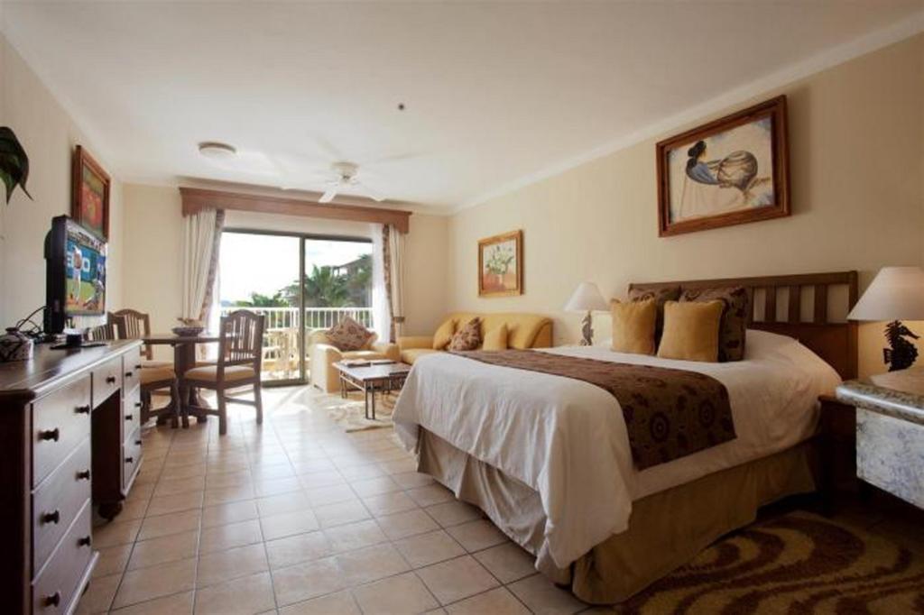 Suites At Vdp Cabo San Lucas Beach Resort And Spa Room photo